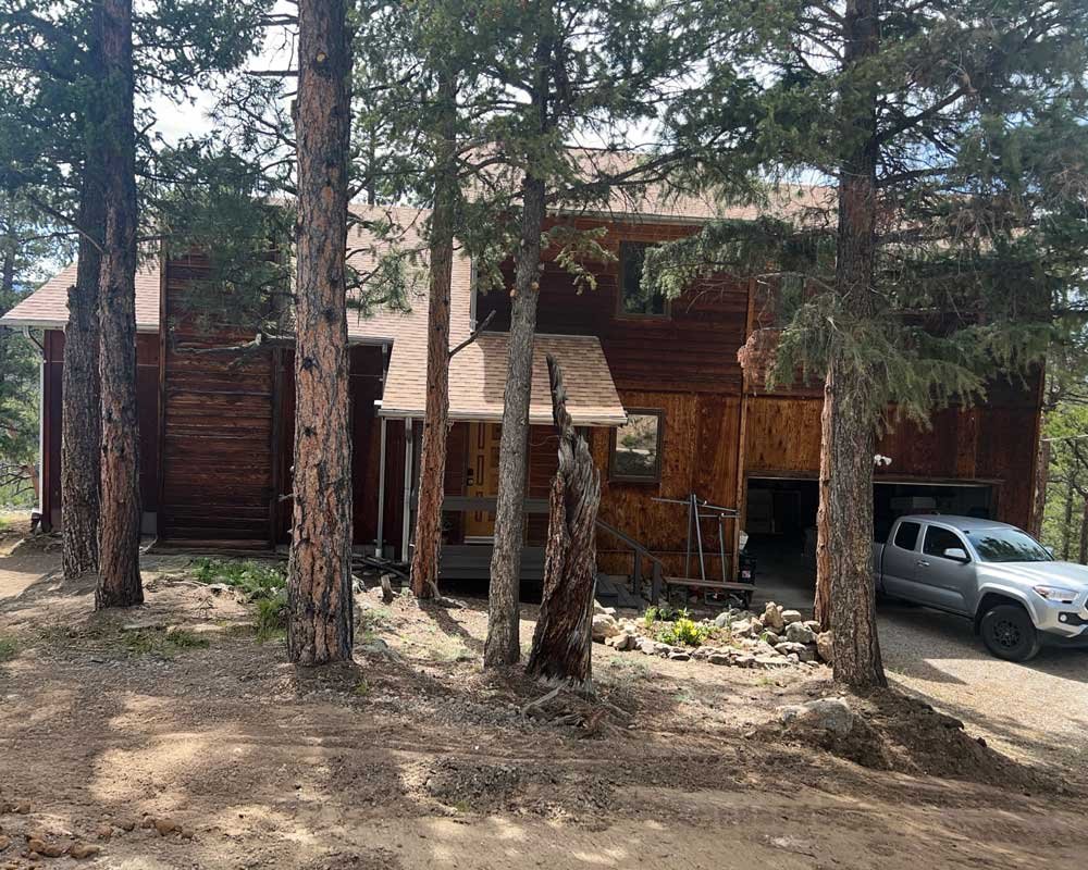 full-siding-replacement-before Full Siding Replacement Before