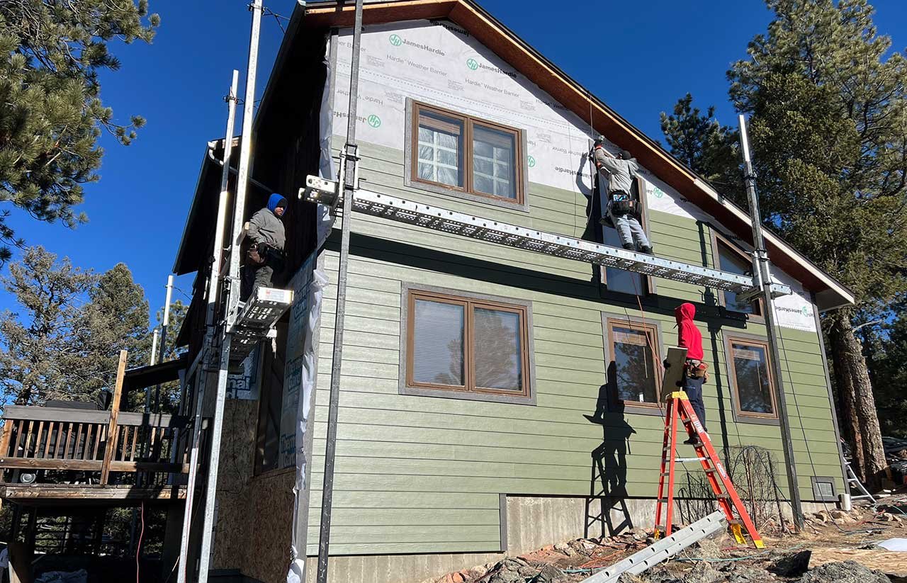 siding contractor in colorado